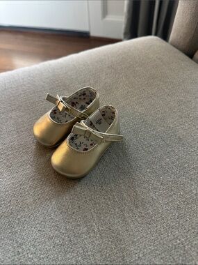 Janie and Jack Metallic Gold Mary Jane Baby Shoes with Bow